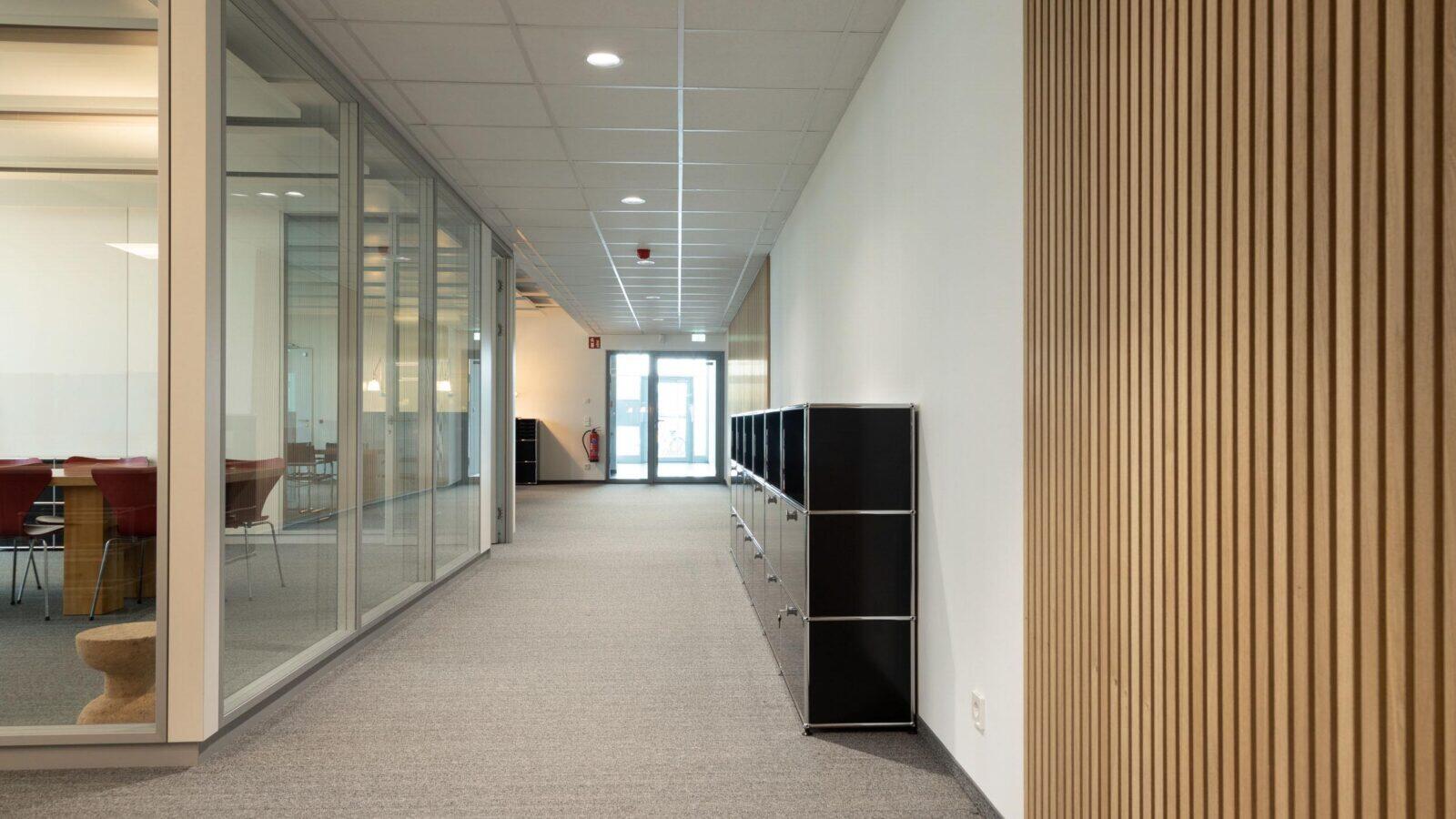 projekt k Referenzprojekt Büro mit Glastrennwänden und USM Haller Diapharm in Münster