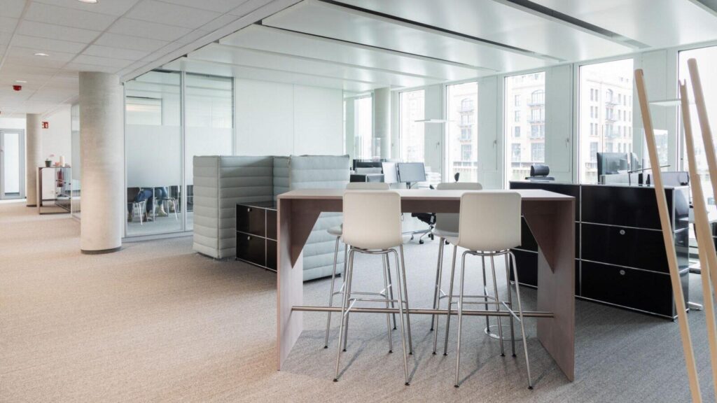 projekt k Referenzprojekt Landing Zone mit Vitra bei Diapharm in Münster