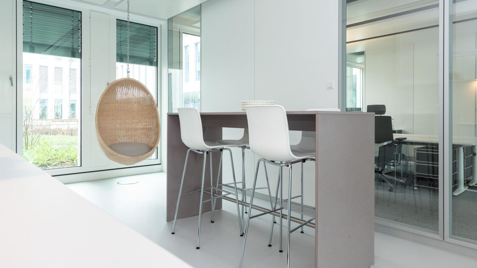 projekt k Referenzprojekt Teeküche und Meetingplace bei Diapharm in Münster