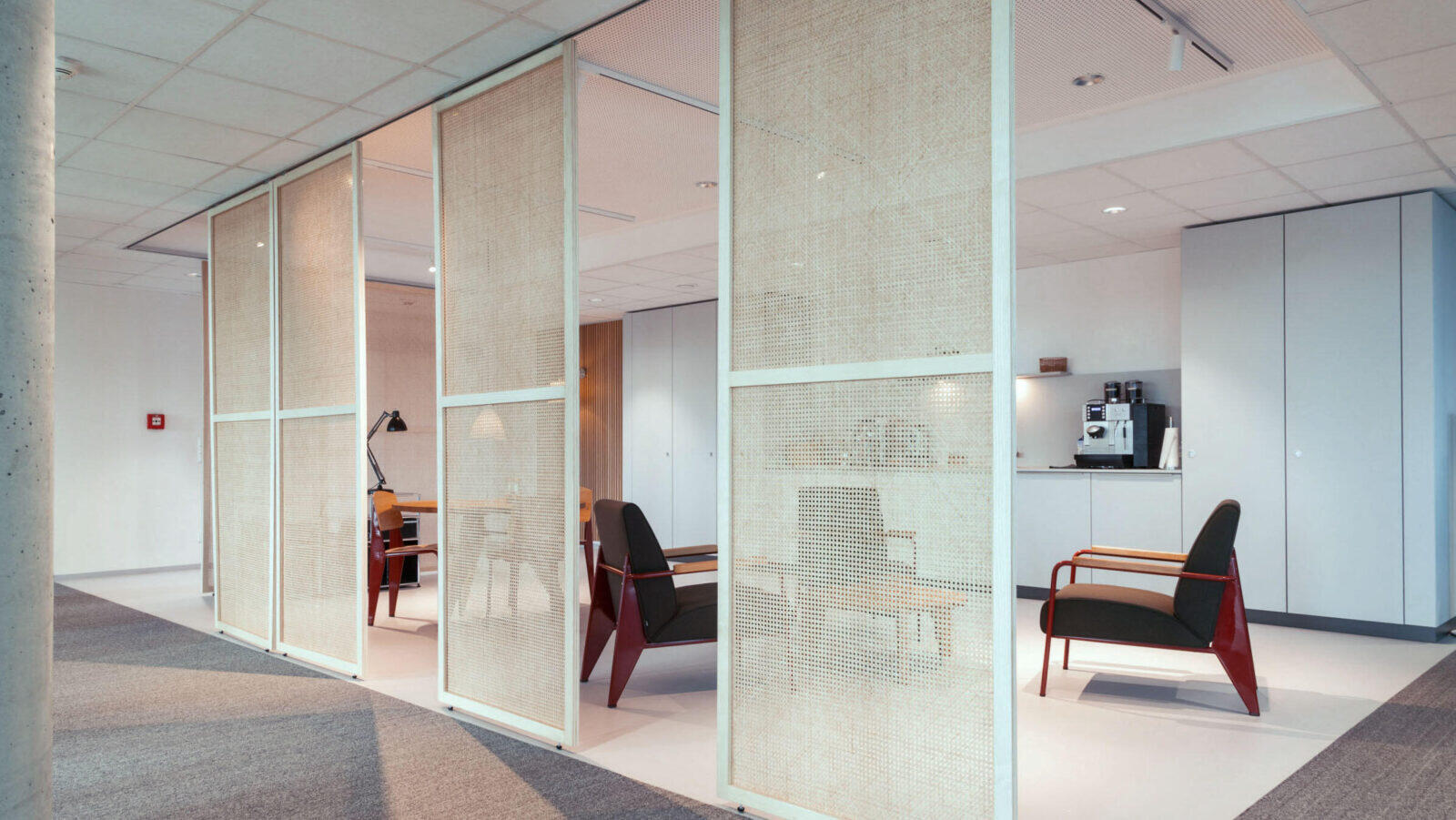 projekt k Referenzprojekt Büroeinrichtung mit Vitra bei Diapharm in Münster